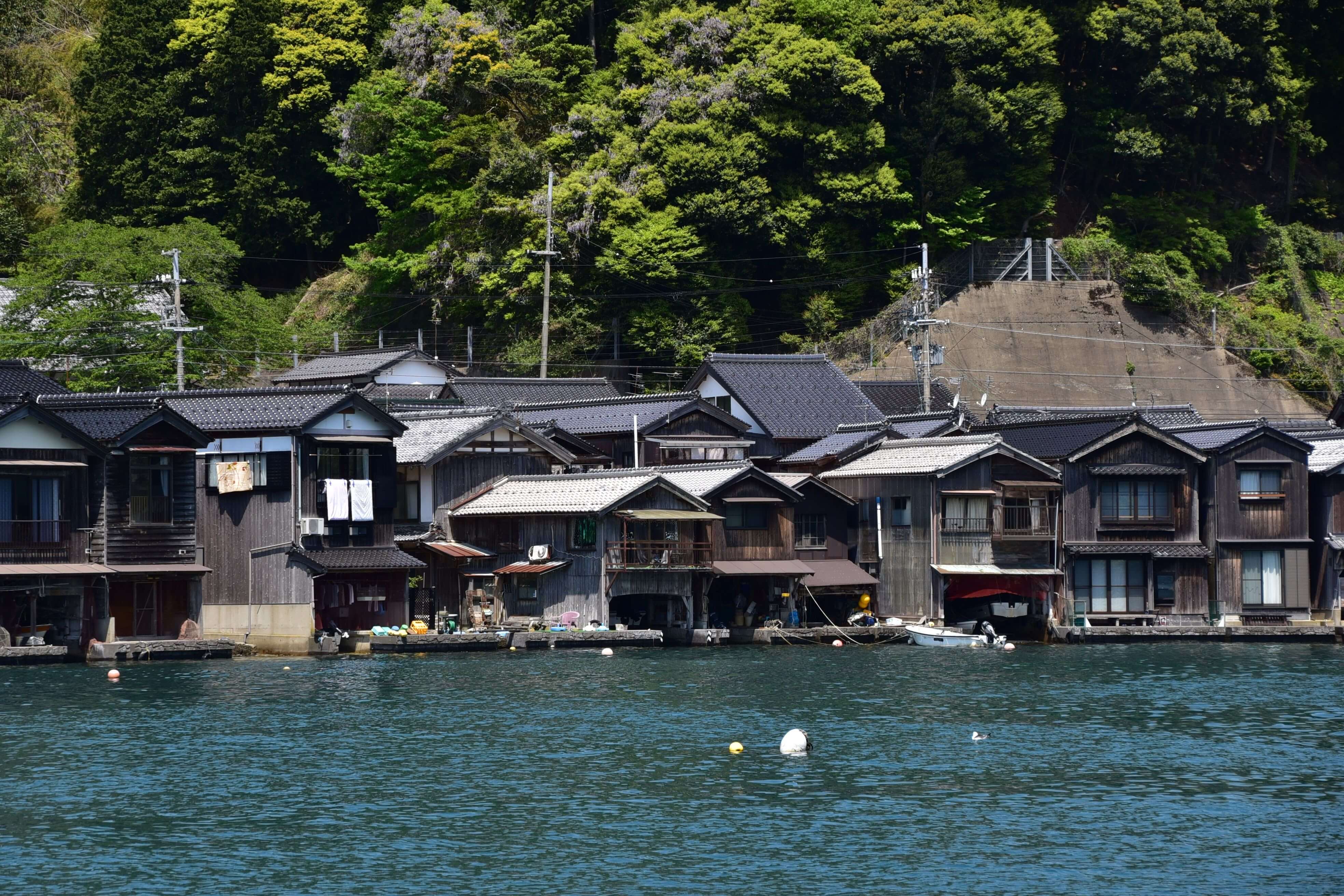 #019 伊根舟屋：京都人的海上秘境，可將漁船直接開進屋內的小漁村